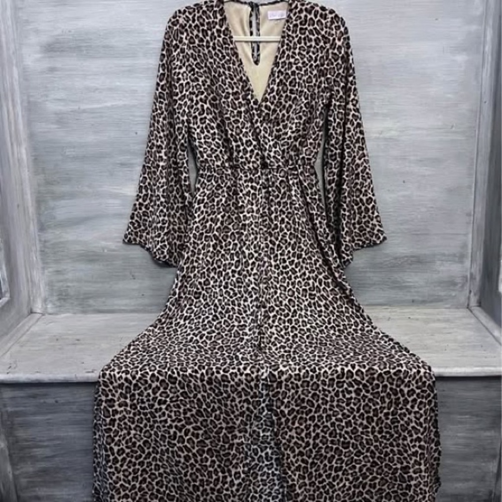 Pink Lily Leopard Print Flare Sleeve Maxi Dress Size Small Like New